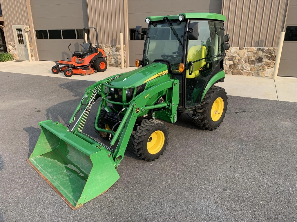2020 John Deere 2025R