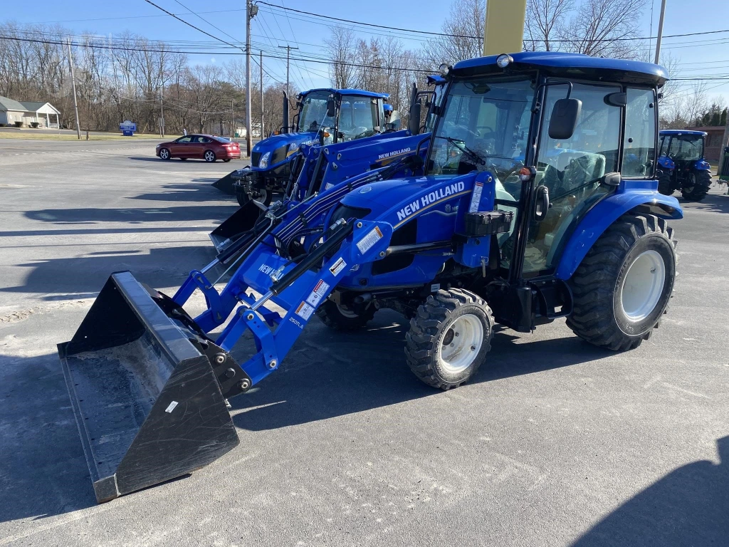 2023 New Holland Boomer 40