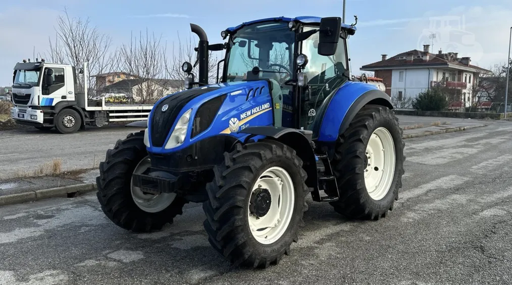 2017 New Holland T5.120